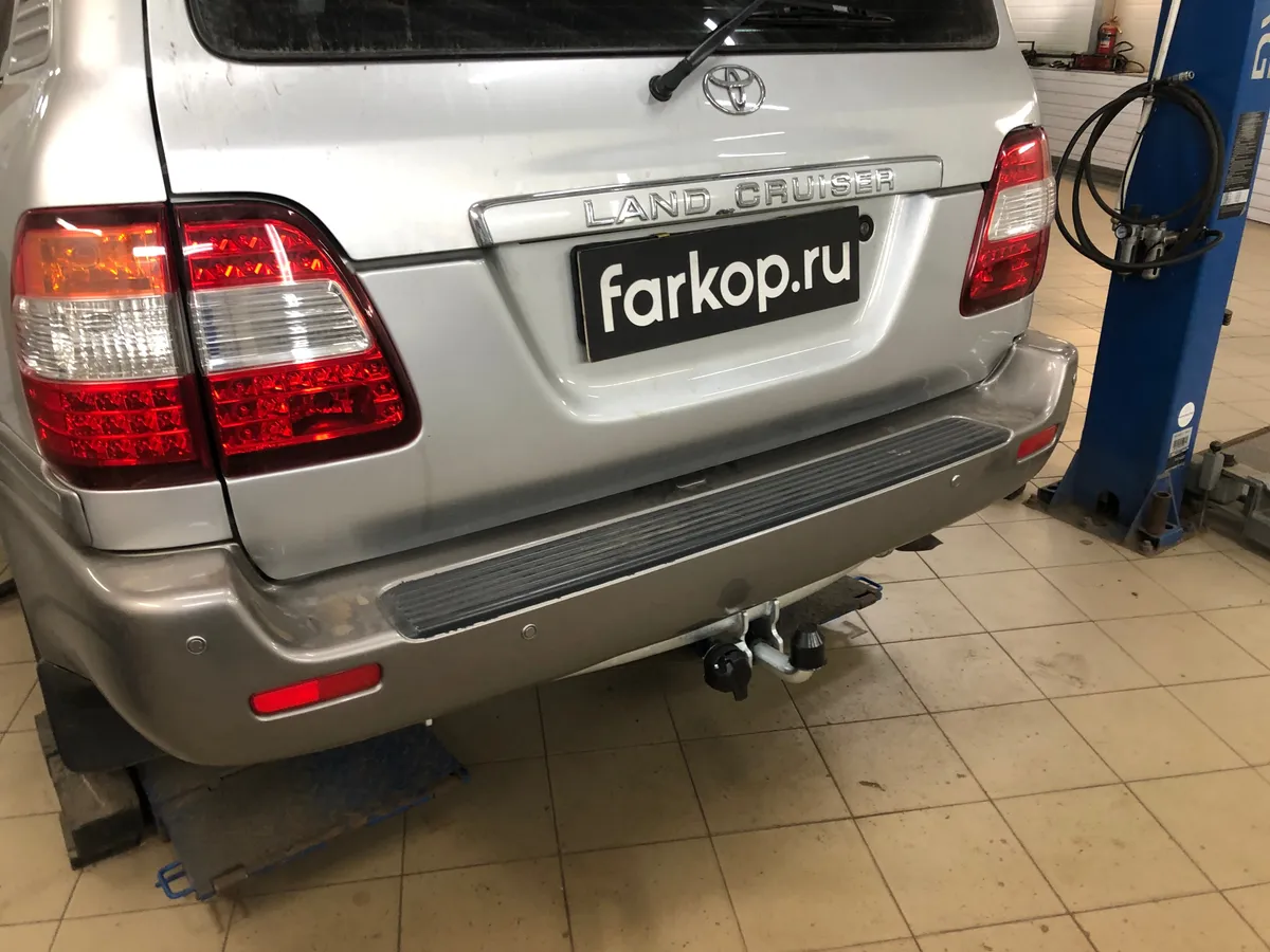 Фаркоп Galia для Toyota Land Cruiser J100 VX 1998-2008 T050A в Петрозаводск Фаркоп Galia для Toyota Land Cruiser J100 VX 1998-2008 T050A в Петрозаводск