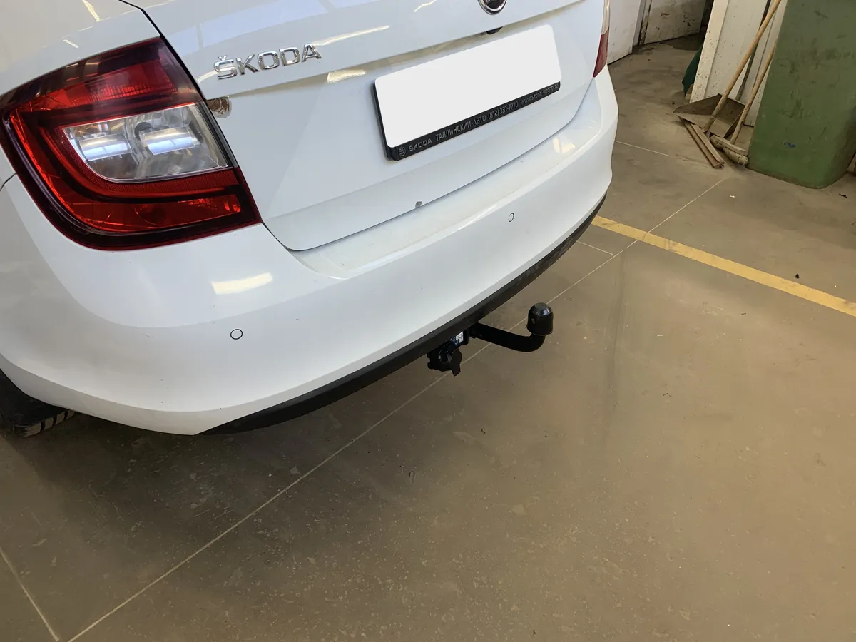 Фаркоп Berg для Skoda Rapid 2014-2020 F.5112.001 в Петрозаводск