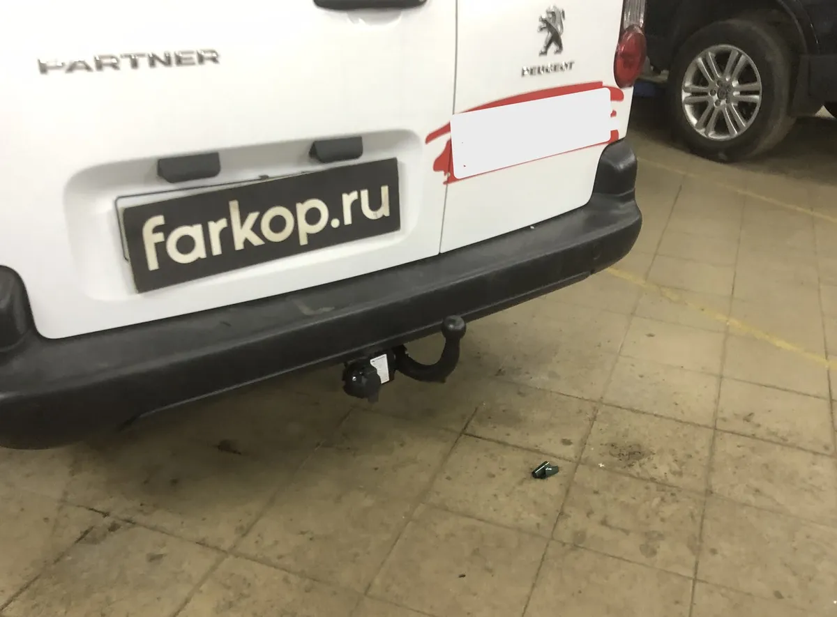 Фаркоп Steinhof для Peugeot Partner 2008-, (L2) C-015 в Петрозаводск