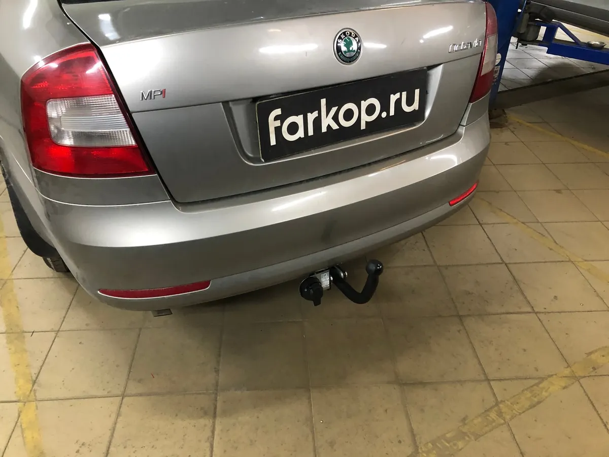 Фаркоп Лидер Плюс для Skoda Octavia 2008-2013 (только лифтбек) S106-A в Петрозаводск