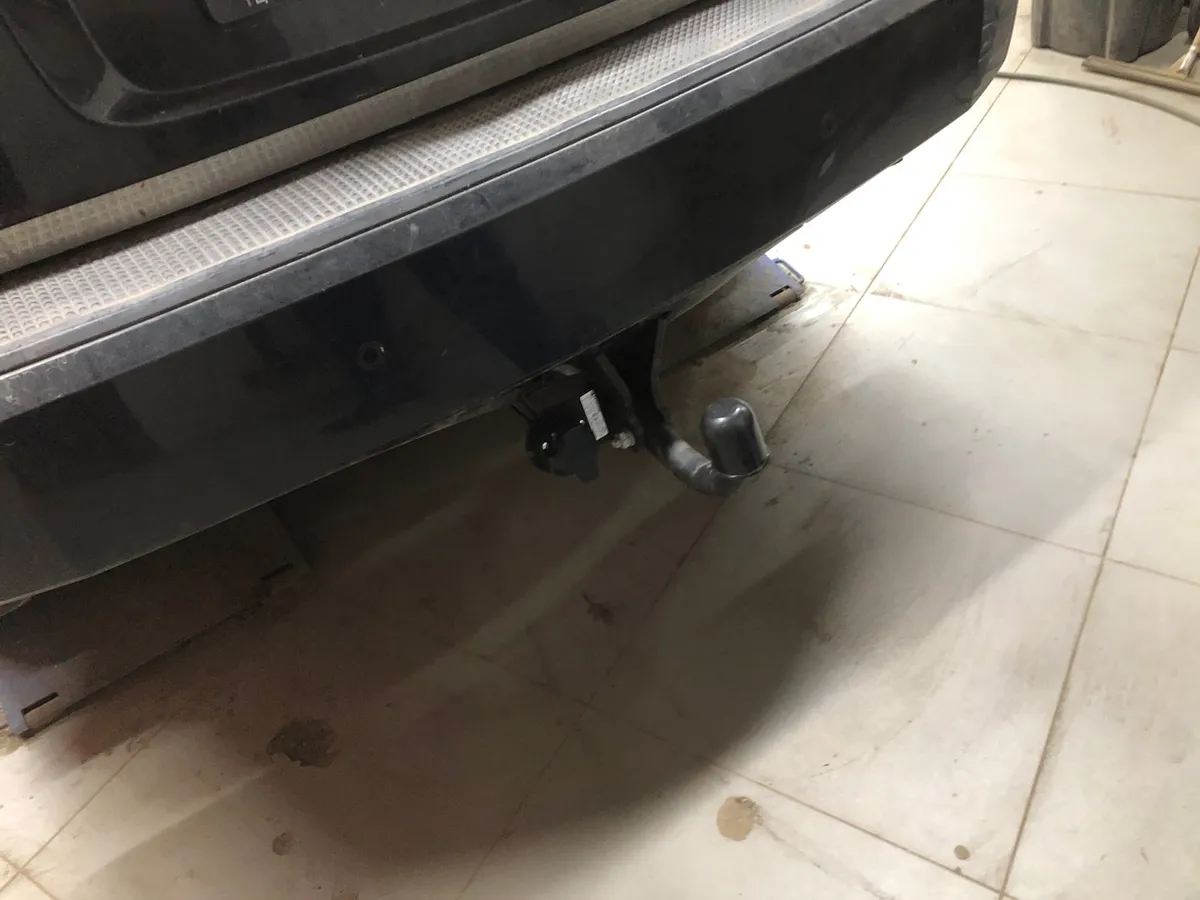 Фаркоп Steinhof для Jeep Cherokee 2008-2013 J-054 в Петрозаводск