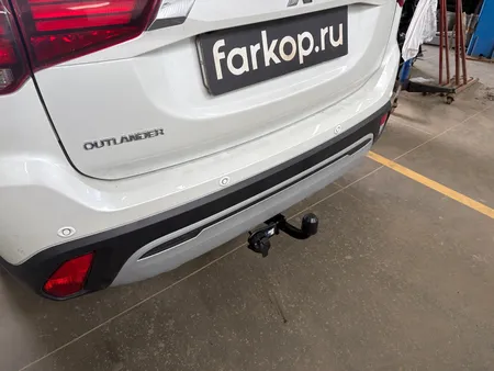 Фаркоп Berg для Mitsubishi Outlander 2012-2022 Арт. F.4013.001 F.4013.001 в Петрозаводск