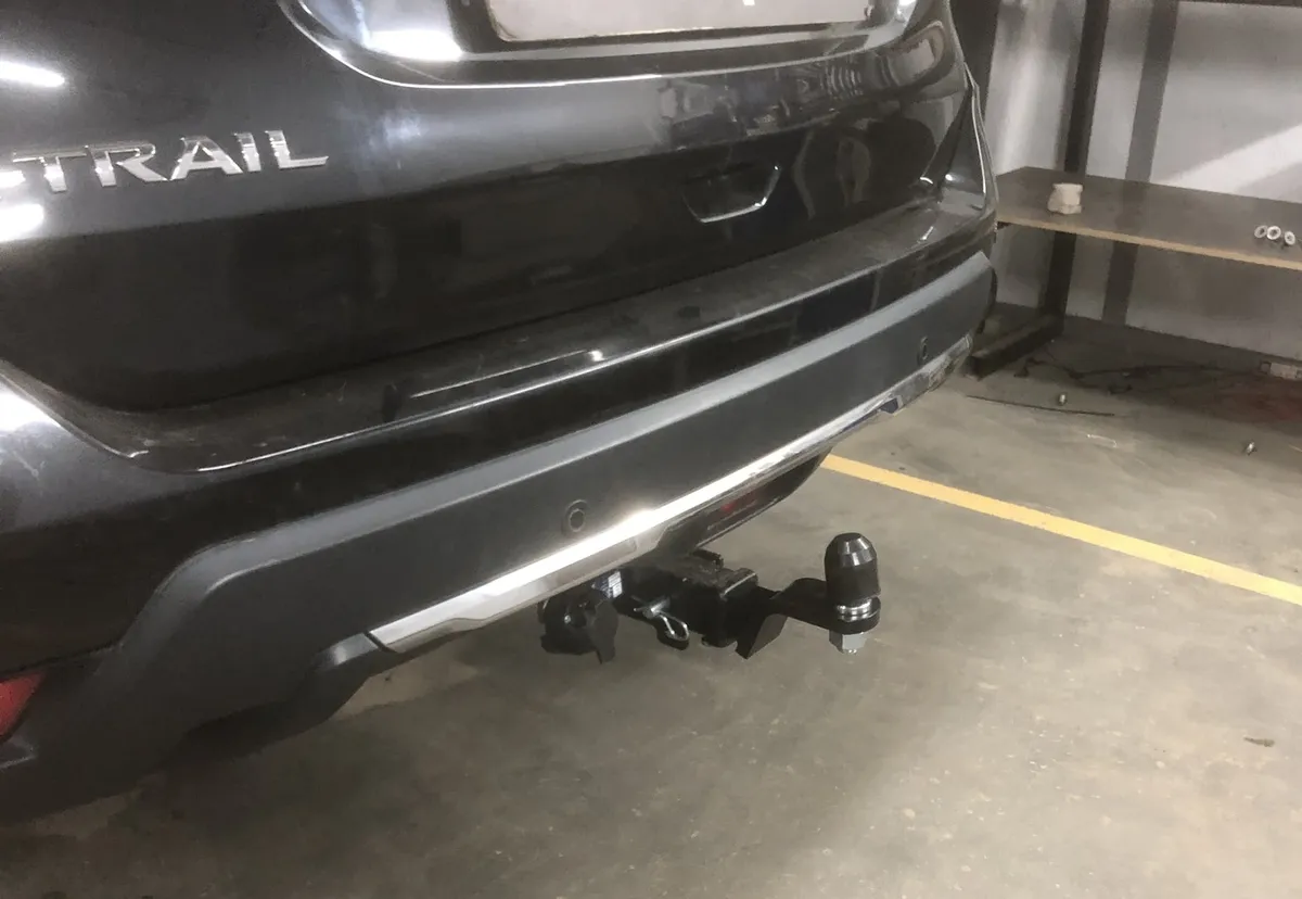 Фаркоп Berg для Nissan X-Trail 2015-2022 F.4113.001 в Петрозаводск Фаркоп Berg для Nissan X-Trail 2015-2022 F.4113.001 в Петрозаводск