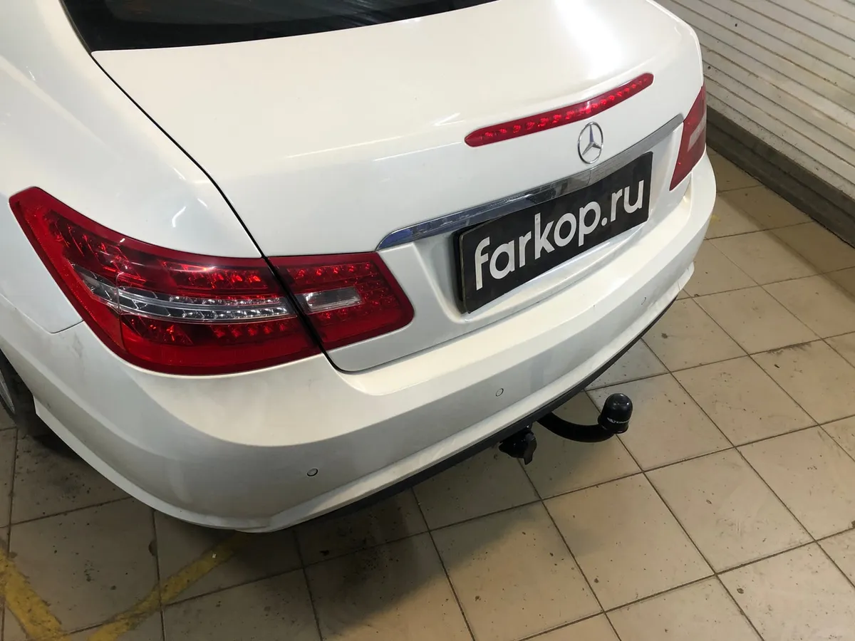Фаркоп Steinhof для Mercedes E-class (купе) 2009-2016 M-150 в Петрозаводск