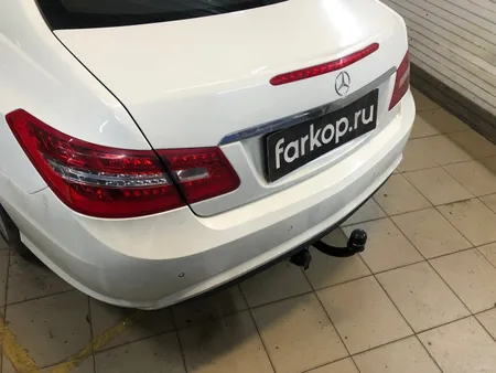 Фаркоп Steinhof для Mercedes E-class (купе) 2009-2016 M-150 в Петрозаводск