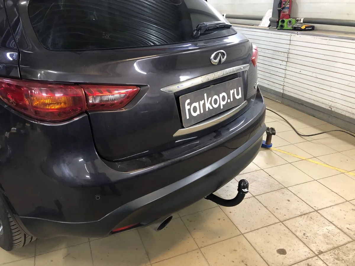 Фаркоп Steinhof для Infiniti QX70 2013-2017 I-027 в Петрозаводск
