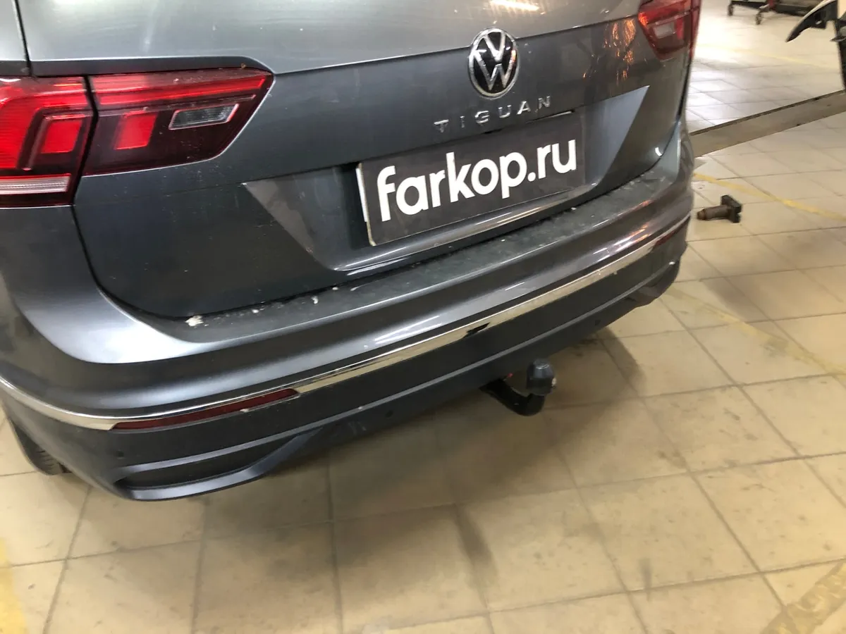 Фаркоп Galia для Volkswagen Tiguan 2017- V069V в Петрозаводск Фаркоп Galia для Volkswagen Tiguan 2017- V069V в Петрозаводск