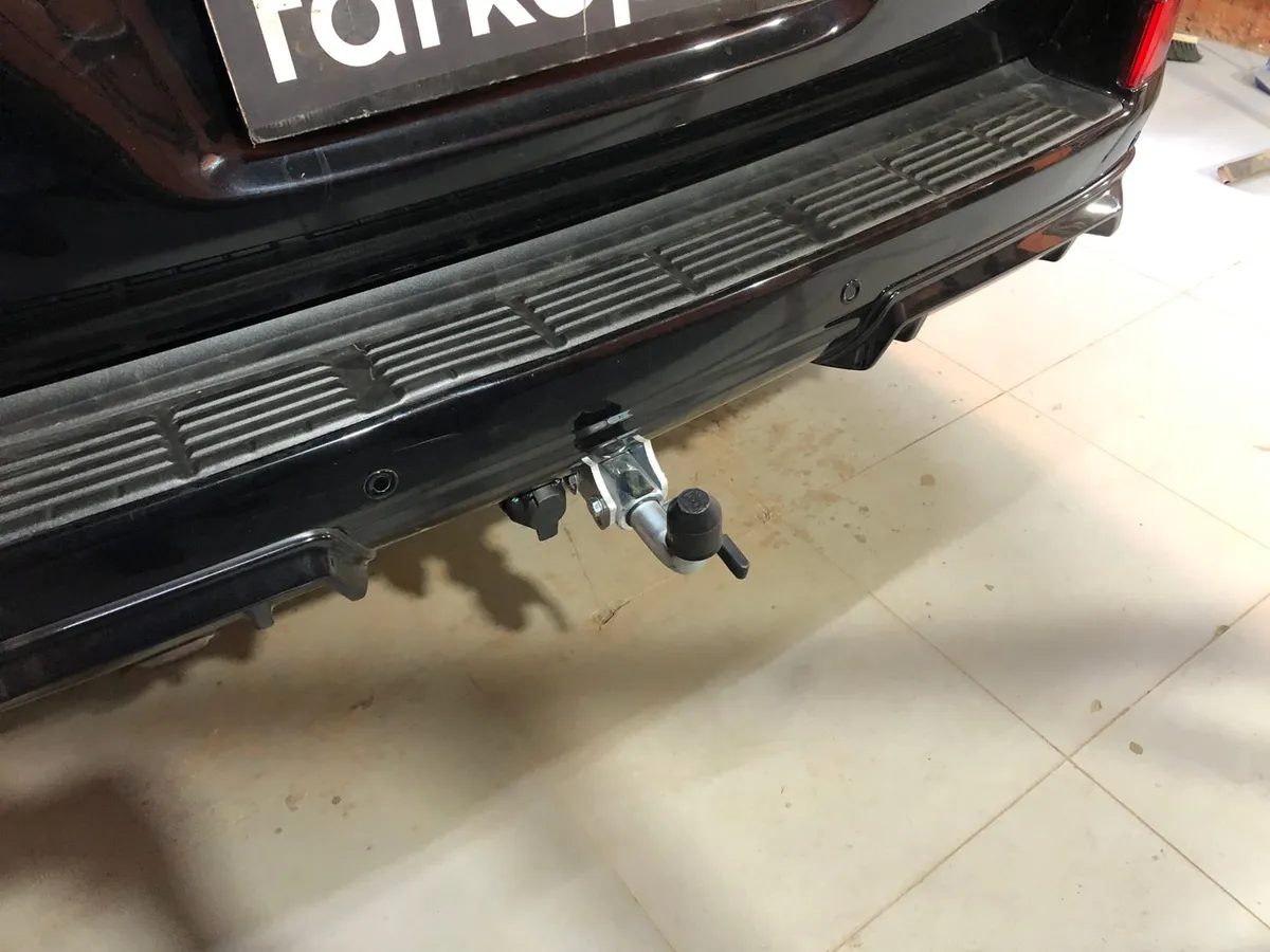 Фаркоп Galia для Toyota Land Cruiser J200 2008- T070C в Петрозаводск